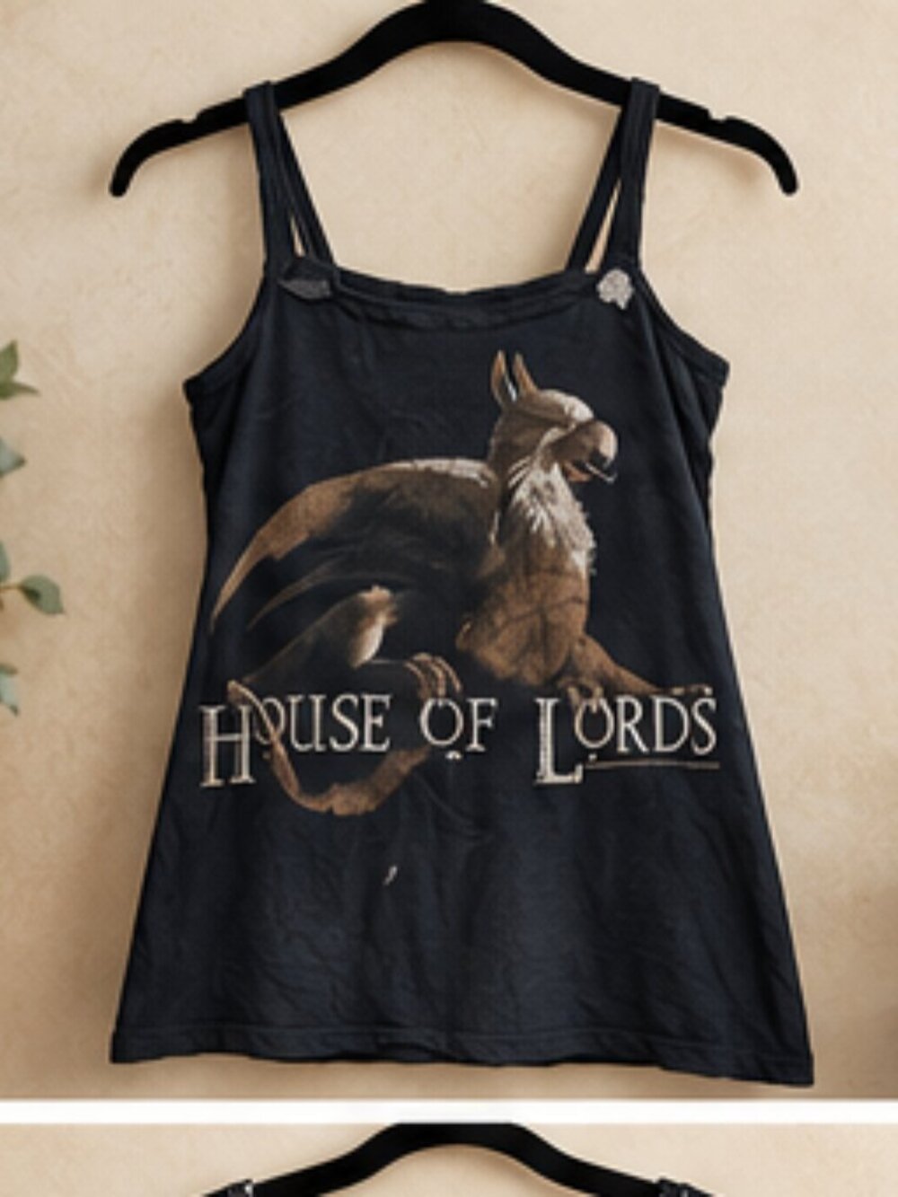 Distressed House of Lords Tank